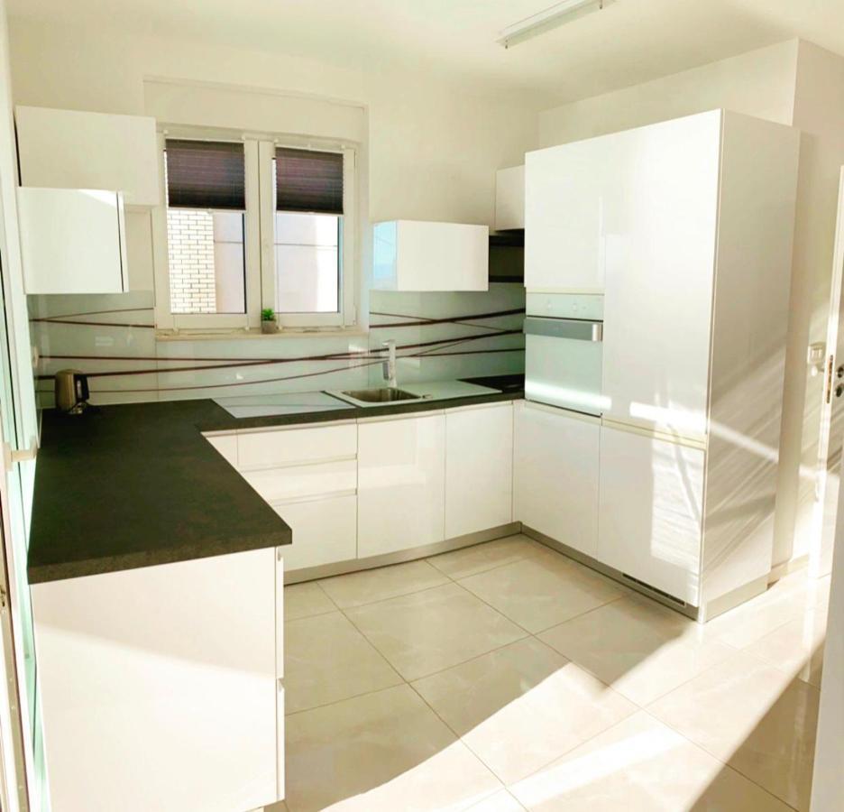 Luxury App Anna Apartment Криквеница Екстериор снимка
